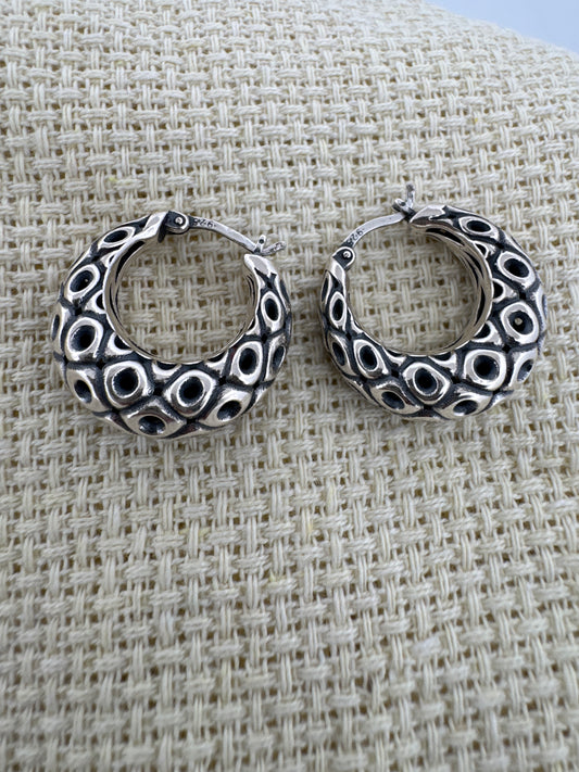 Hole Chunky Hoop