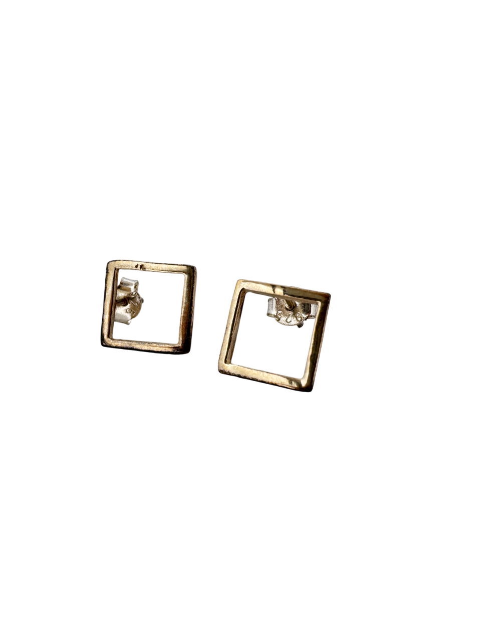 1. Sterling Silver Square-Shaped Earrings
2. Geometric Square Earrings
3. Modern Silver Earrings
4. Elegant Square Earrings
5. Stylish Square Earrings