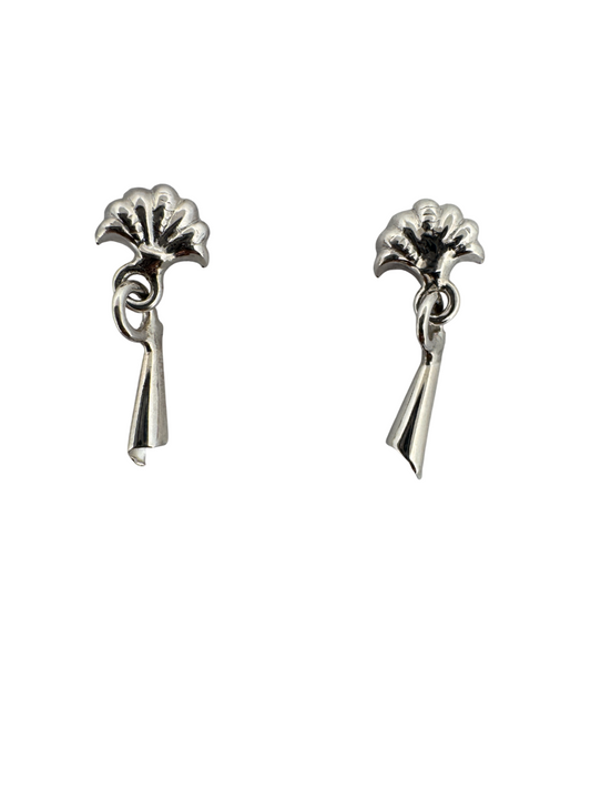 Lilly Flower Dangly Earring