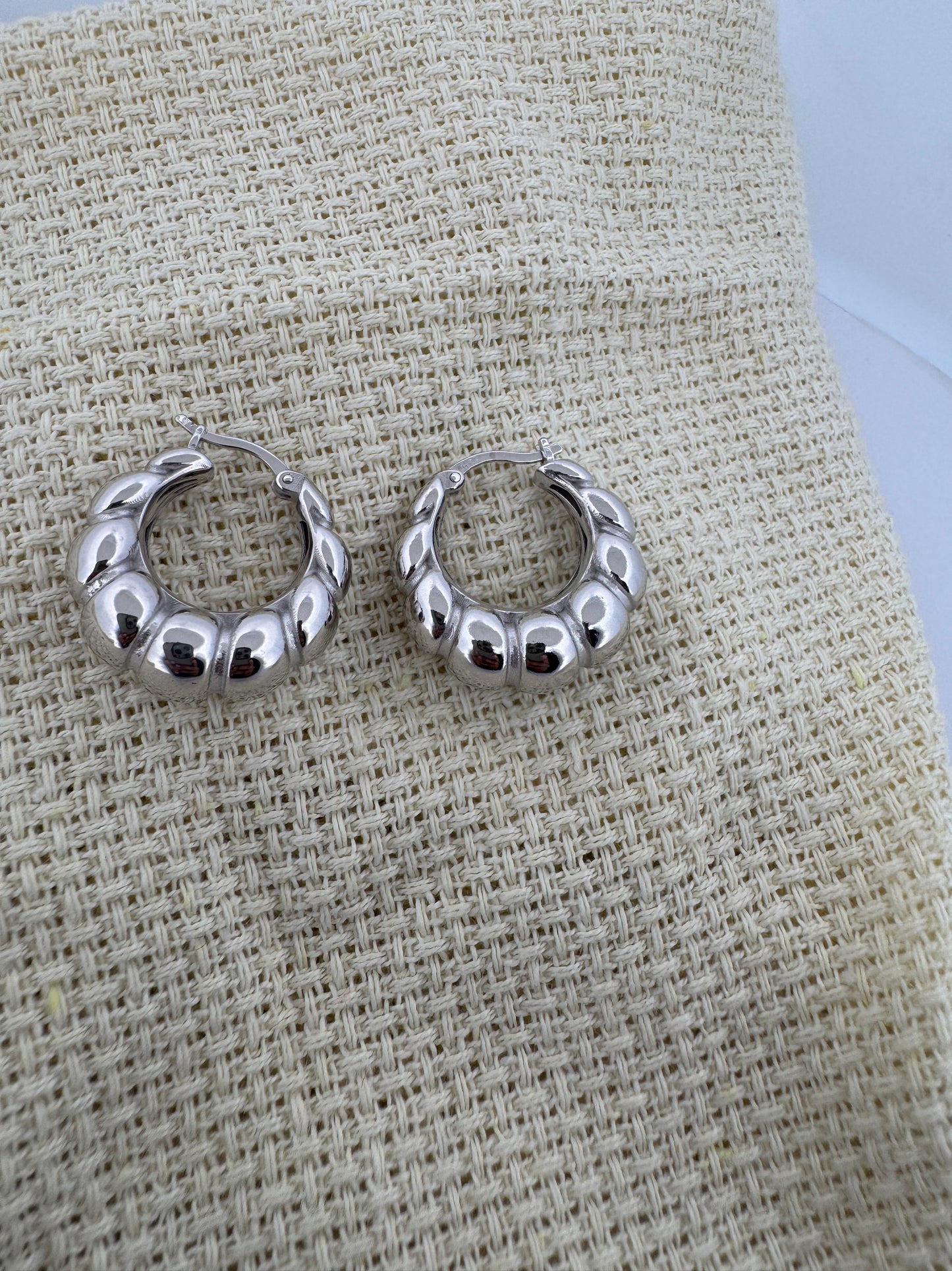 - "Chunky Jewelry"
- "Lightweight Hoop Earrings"
- "Sterling Silver Jewelry"
- "Women's Hoop Earrings"
- "Fashion Earrings"