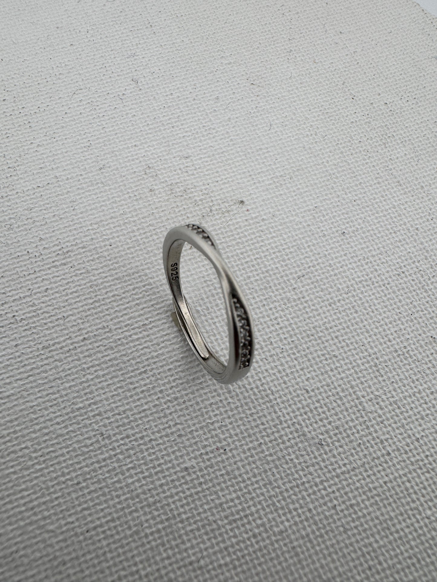 - "Couple's Promise Ring"
- "Friendship Promise Ring"
- "Sterling Silver Jewelry"
- "Promise Ring with Zircon Stones"
- "Simple Promise Ring"