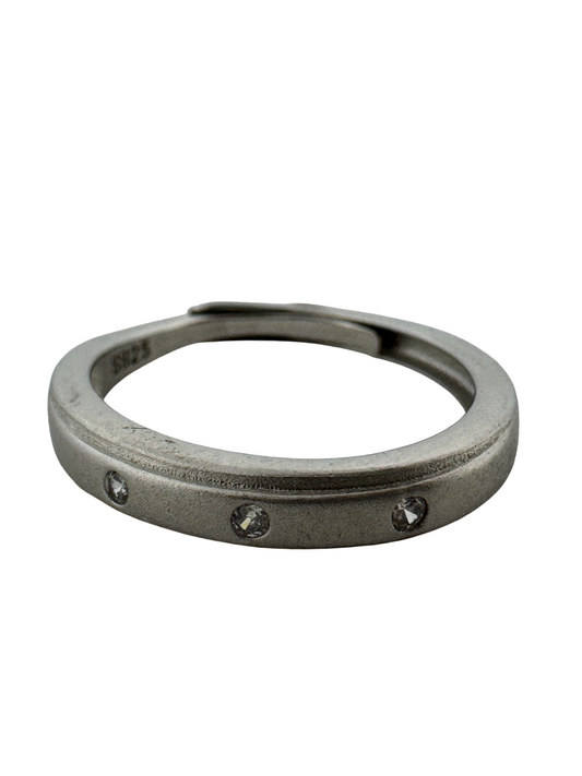 - "Couple's Promise Ring"
- "Friendship Promise Ring"
- "925 Sterling Silver Jewelry"
- "Promise Ring with Cubic Zirconia"
- "Simple Promise Ring"