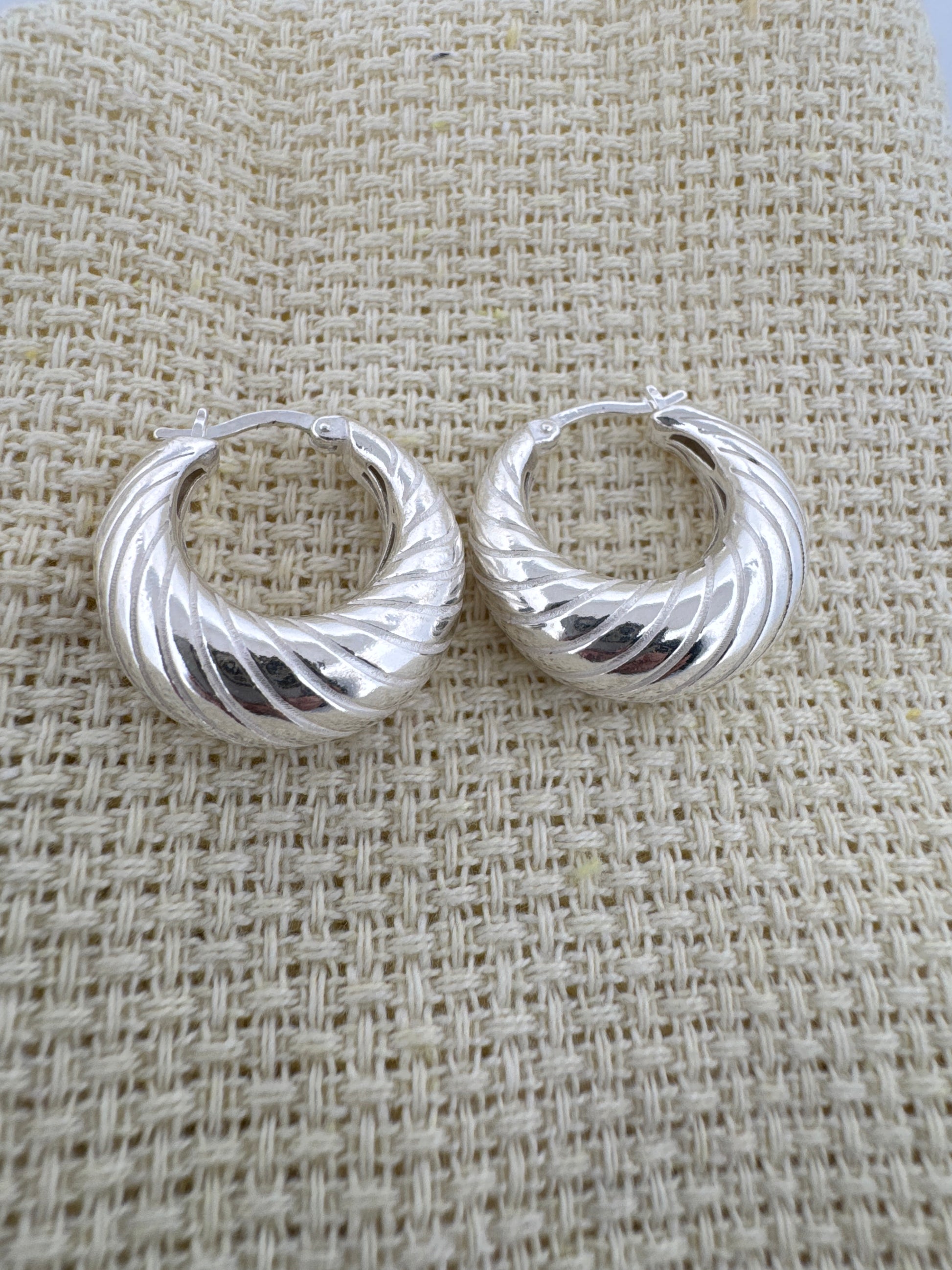 - "Chunky Jewelry"
- "Spiral Design Earrings"
- "Hoop Earrings for Women"
- "Fashion Earrings"
- "Handmade Hoop Earrings"