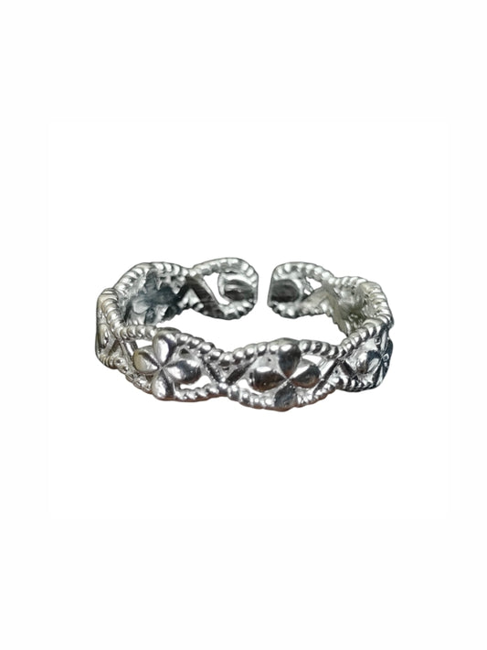 925 Sterling Silver cut out flower border 
Band Toe Cum Thumb Ring