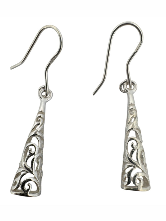 - "Dangler Earrings for Women"
- "Sterling Silver Jewelry"
- "925 Silver Earrings"
- "Indian-made Sterling Silver Earrings"
- "Handmade Sterling Silver Earrings"