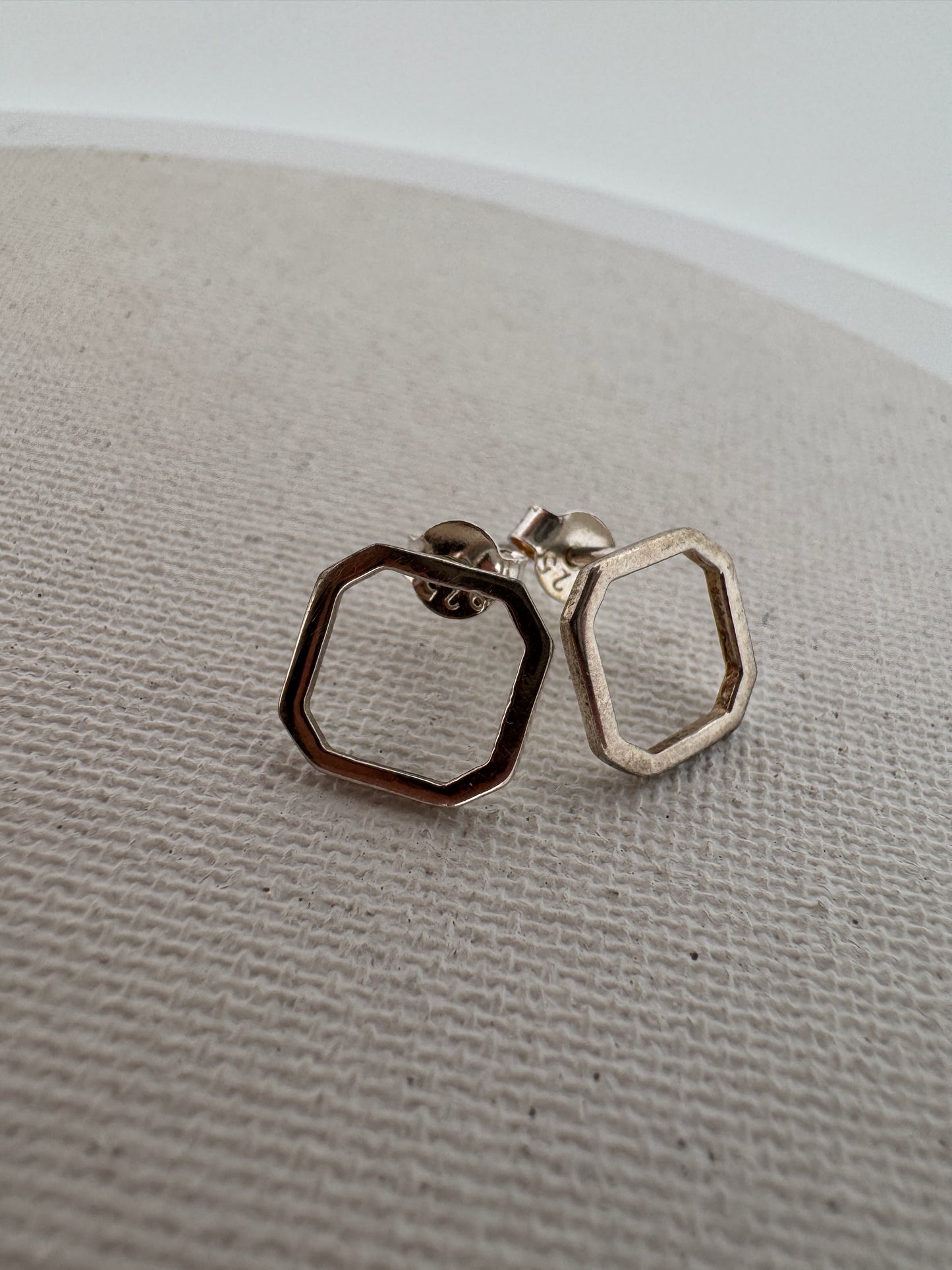 1. Sterling Silver Octagonal Earrings
2. Geometric Octagon Earrings
3. Modern Silver Earrings
4. Elegant Octagon Earrings
5. Stylish Octagon Earrings
